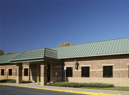 Exterior view of North Memorial Health Clinic – Brooklyn Park