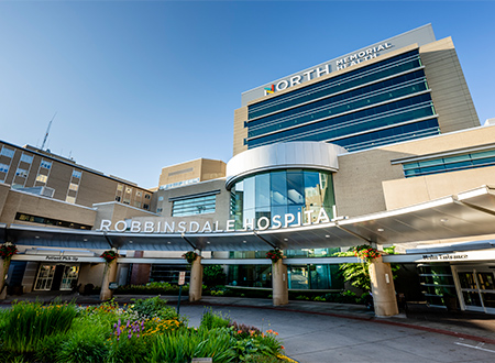 Exterior view of North Memorial Health Family Birth Center – Robbinsdale Hospital